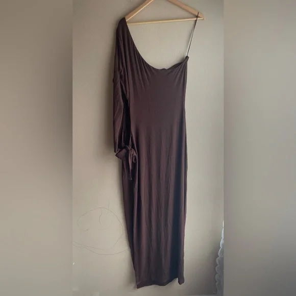 New Naked Wardrobe Women Brown Maxi Dress One Shoulder Size 1X - Picture 8 of 12
